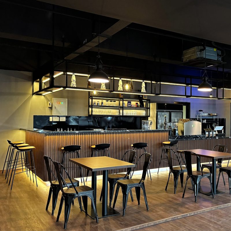 pembuatan café Bekasi, desain café Bekasi, interior café custom Bekasi